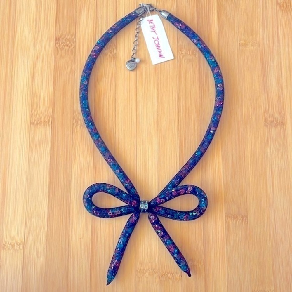 Brand New Betsey Johnson Colorful Crystal Encased Blue Mesh Bow Collar Necklace